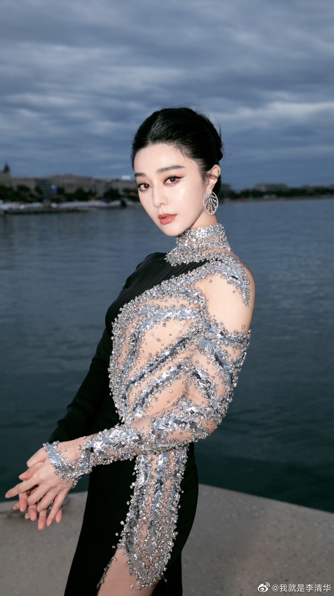 Jennie (BlackPink) và Phạm Băng Băng thống trị thảm đỏ Cannes 2023 - 13 Jennie (BlackPink) và Phạm Băng Băng thống trị thảm đỏ Cannes 2023 - 13