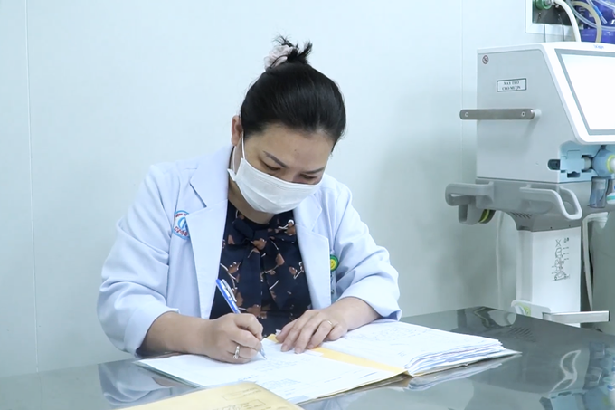 2 anh em ngộ độc botulinum vẫn liệt cơ nặng, không thể nói trước điều gì - 2 2 anh em ngộ độc botulinum vẫn liệt cơ nặng, không thể nói trước điều gì - 2