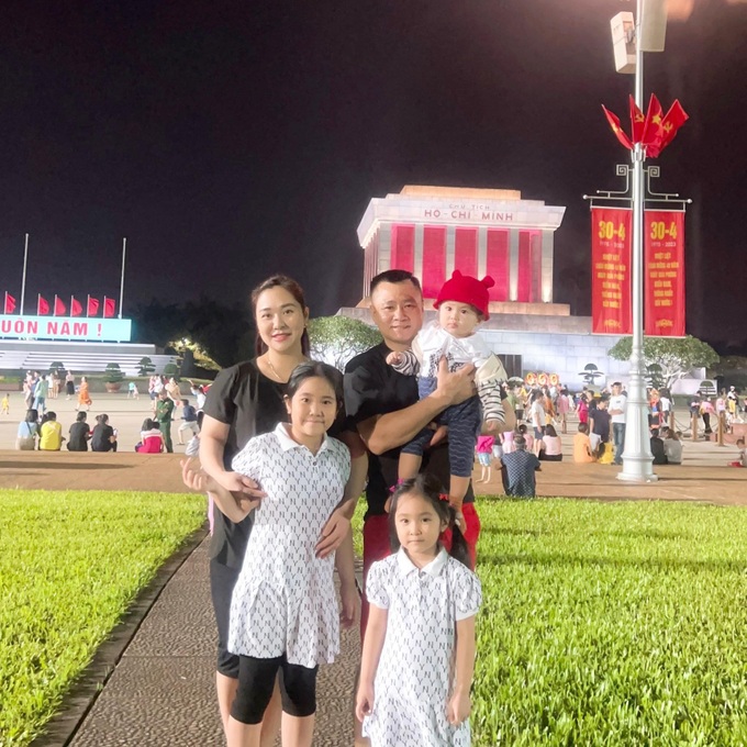 NSND Tự Long kể về người vợ không bao giờ hỏi cát-xê - 2 NSND Tự Long kể về người vợ không bao giờ hỏi cát-xê - 2