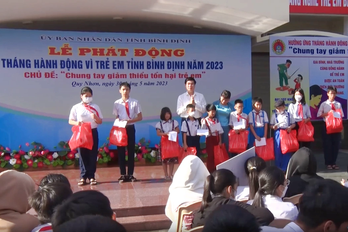 Xử nghiêm các vụ bạo lực, xâm hại trẻ em - 3 Xử nghiêm các vụ bạo lực, xâm hại trẻ em - 3