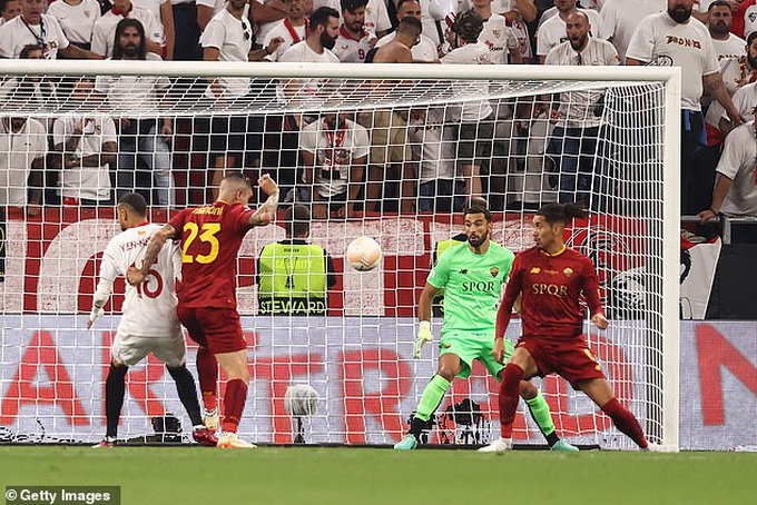 Thắng AS Roma trên loạt luân lưu, Sevilla lần thứ 7 vô địch Europa League - 5