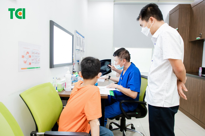 Phát hiện nhiều vấn đề khi cho con khám sức khỏe định kỳ - 1 Phát hiện nhiều vấn đề khi cho con khám sức khỏe định kỳ - 1