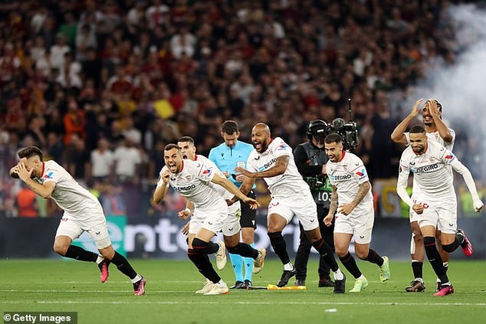 Thắng AS Roma trên loạt luân lưu, Sevilla lần thứ 7 vô địch Europa League - 8