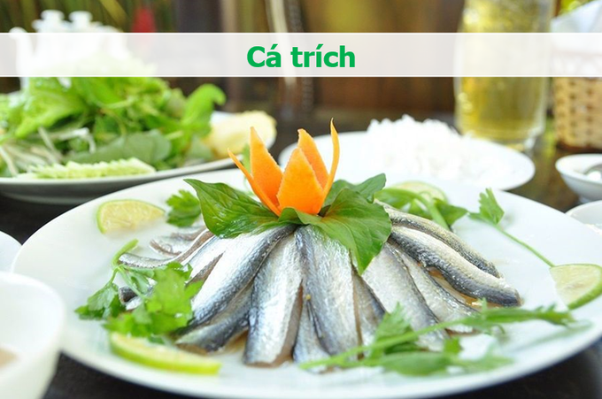 Những dưỡng chất chính có trong cá trích gồm có: vitamin D, vitamin B12, vitamin B6, protein và chất béo (Đồ họa: Minh Nhật).