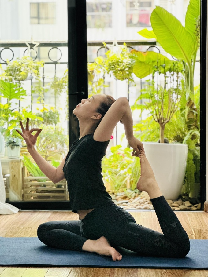 Ngọc Hà - vợ NSND Công Lý thi hoa hậu, lấy lại vòng eo nhờ tập yoga - 3