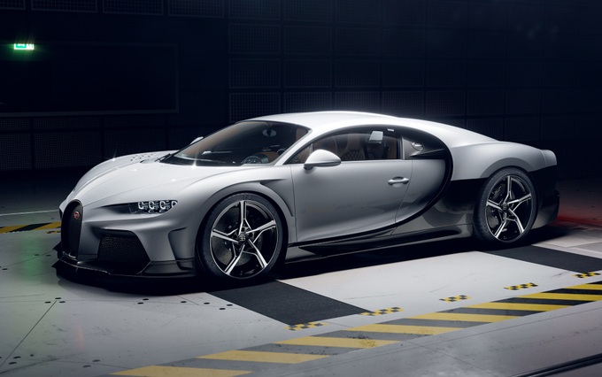 Sự cố hy hữu Bugatti lắp nhầm bánh cho siêu xe trị giá 4 triệu USD - 1