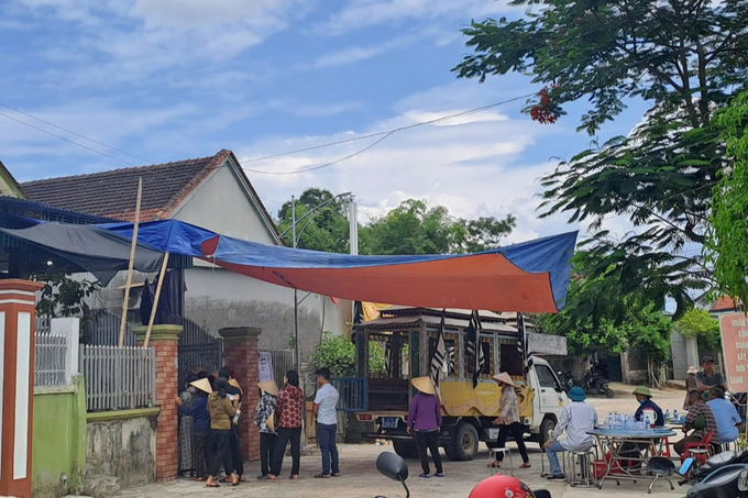 Vụ chồng đâm vợ, đốt nhà hàng xóm: 2 ngày 2 đám tang và 2 đứa trẻ mồ côi - 2