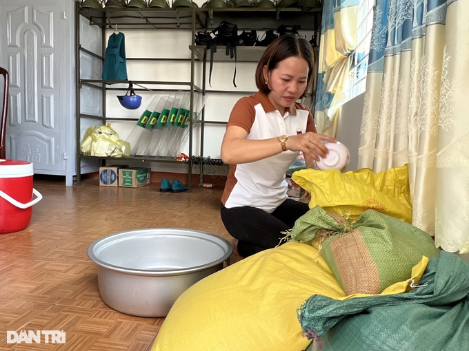 Người dân nấu ăn tiếp sức lực lượng làm nhiệm vụ ở Đắk Lắk - 3 Người dân nấu ăn tiếp sức lực lượng làm nhiệm vụ ở Đắk Lắk - 3