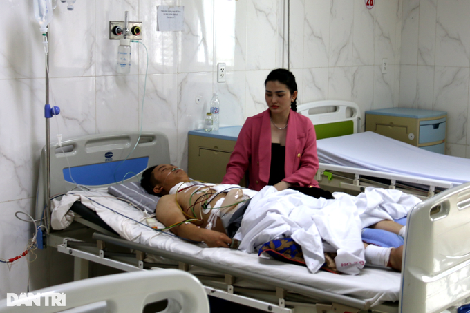 Vụ tấn công ở Đắk Lắk: Chiến sĩ công an 3 tiếng ôm vết thương trong rẫy - 2