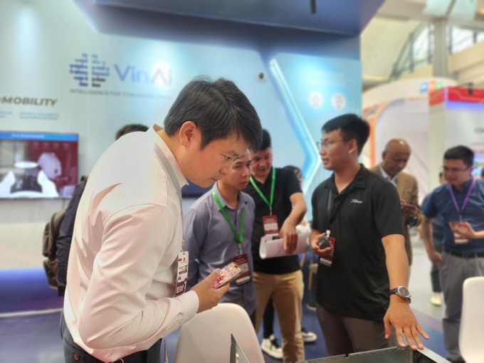 VinAI gây chú ý với công nghệ đột phá tại Triển lãm Quốc tế Vietnam Industry 4.0 - 2