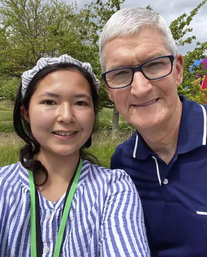 Angelina Tsuboi đã từng có cơ hội gặp mặt trực tiếp với CEO Tim Cook của Apple để bàn luận về những 