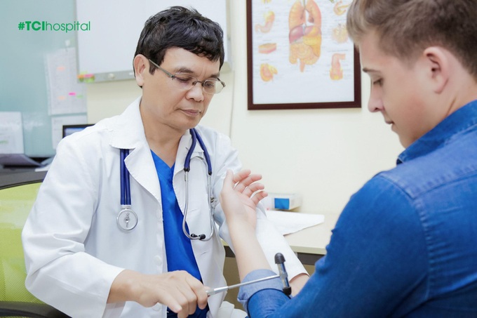 Giải khát quá đà bằng bia rượu trong mùa hè, gan dễ nhận trái đắng - 3