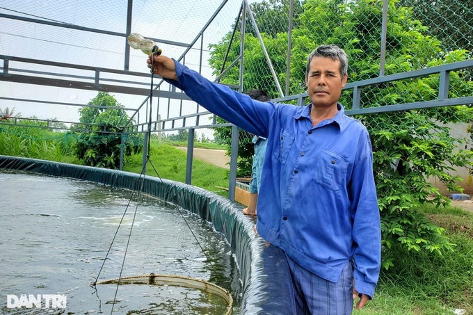 The old farmer played big, took the chance to change his life at the age of 60 - 1