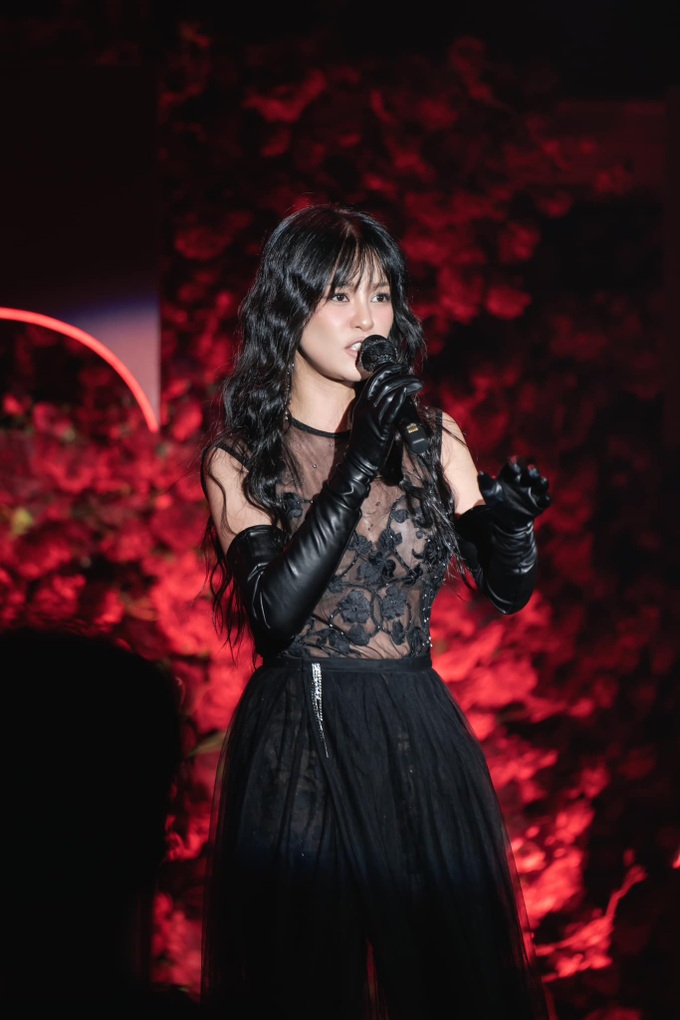 Bùi Lan Hương - bạn gái kém 11 tuổi của Nguyễn Quang Dũng nóng bỏng cỡ nào? - 10