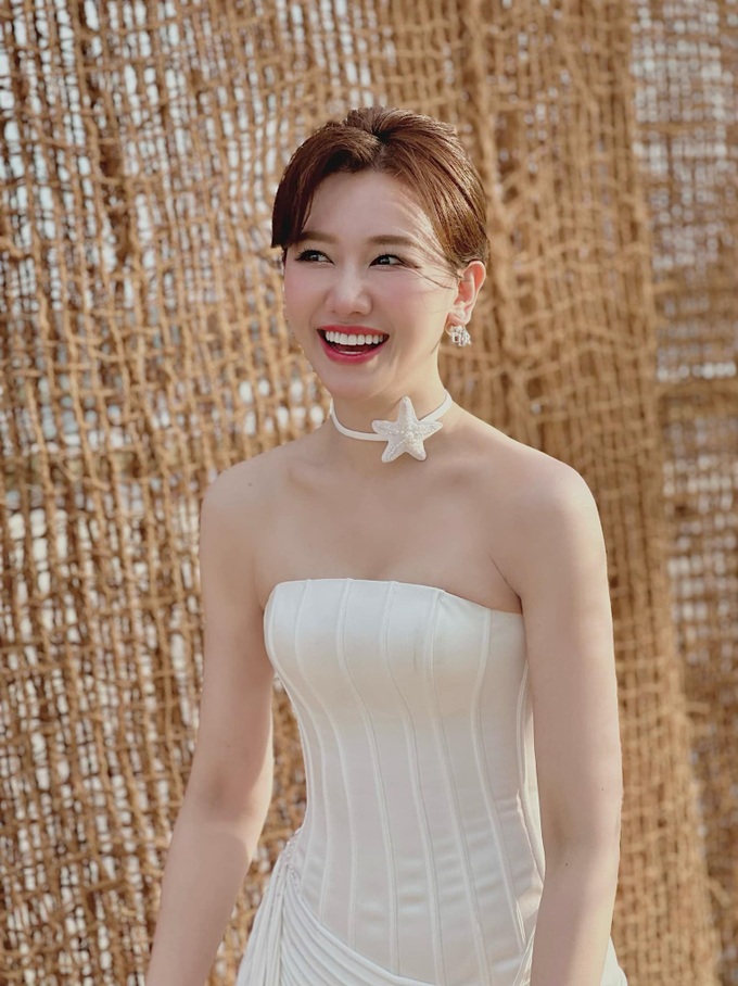 Hari Won tuổi 38: Vượt qua bệnh tật, làm tay hòm chìa khóa cho Trấn Thành - 4