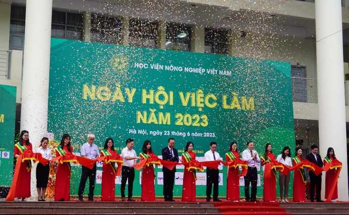 Ngày hội việc làm năm 2023 tại Học viện Nông nghiệp Việt Nam - 1