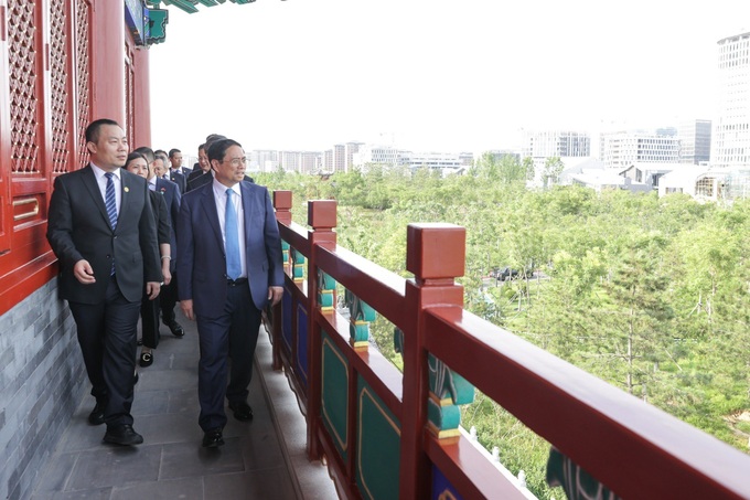 Thủ tướng Phạm Minh Chính ấn tượng với thành phố trong mơ của Trung Quốc - 3