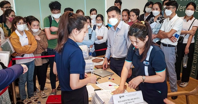 Người giàu tranh suất mua nhà ở xã hội có phải vì lòng tham? - 1 Người giàu tranh suất mua nhà ở xã hội có phải vì lòng tham? - 1