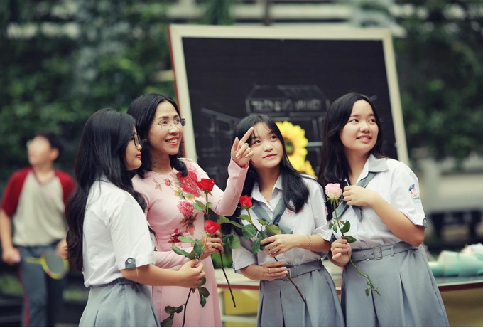 Học sinh bắt đầu tựu trường, chuẩn bị năm học mới 2023-2024 - 1