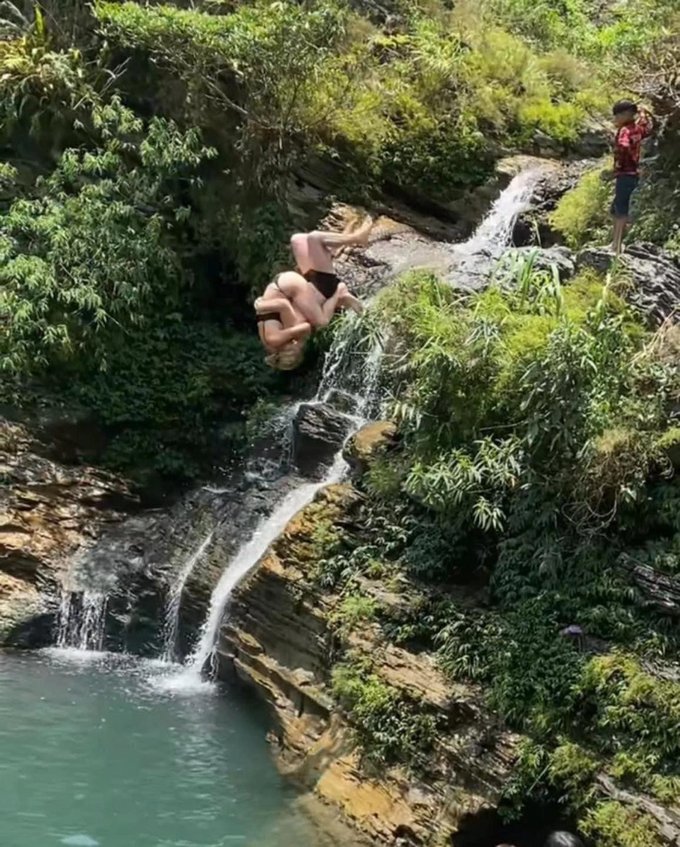 Nhảy thác Du Già ở Hà Giang, nam thanh niên tử vong - 1