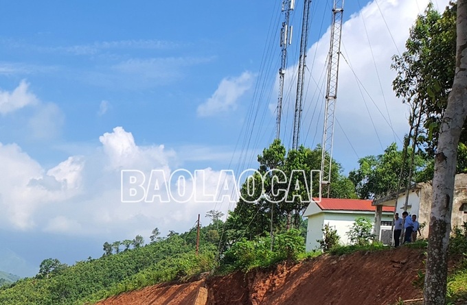 Hai người tử vong khi tháo dỡ cột BTS - 1 Hai người tử vong khi tháo dỡ cột BTS - 1