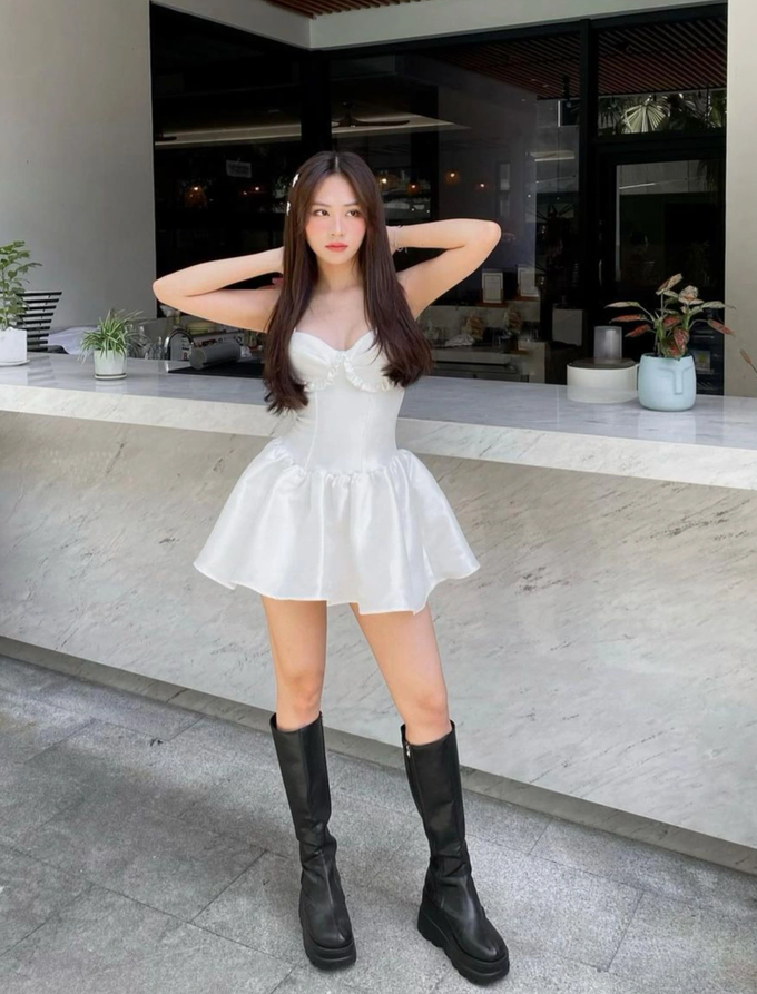 Hoa hậu Mai Phương 1 năm nhiệm kỳ: Ồn ào nhảy gợi cảm, thay đổi sắc vóc - 15