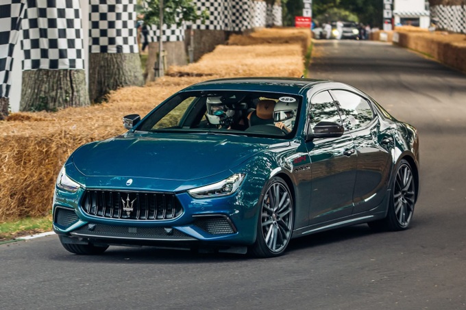 Maserati Ghibli 334 Ultima - chiếc sedan được đánh giá nhanh nhất thế giới