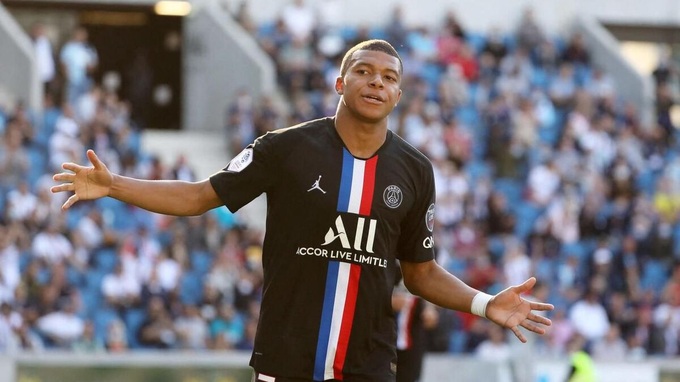 Kylian Mbappe ghi bàn và phản ứng gây sốc của PSG - 2