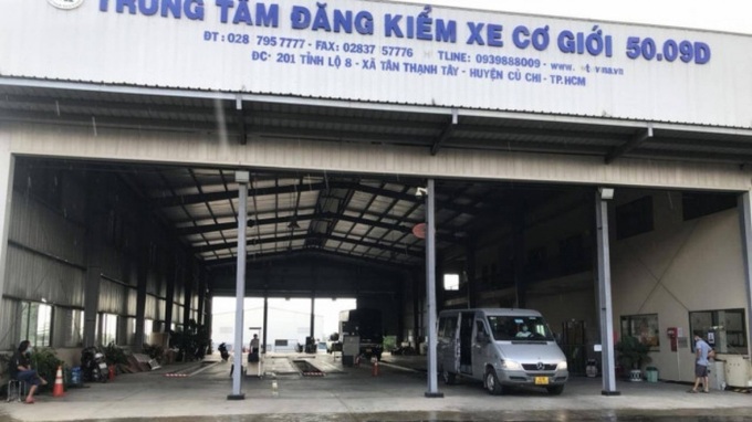 Giáng cấp bậc, tước danh hiệu 6 công an ở TPHCM liên quan tham nhũng - 1