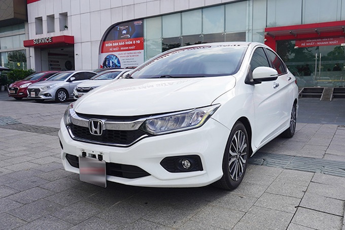 Showroom Anycar nói gì về thông tin tua công-tơ-mét trước khi bán xe? - 1