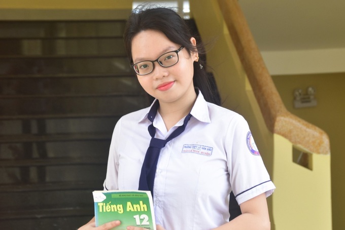 Thủ khoa Bạc Liêu: Chọn đại học ngành sư phạm để đỡ gánh nặng cho gia đình - 1