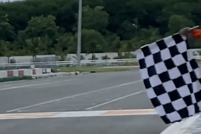 Gặp tai nạn trong trường đua Đại Nam, nữ tay đua bị chấn thương sọ não - 1