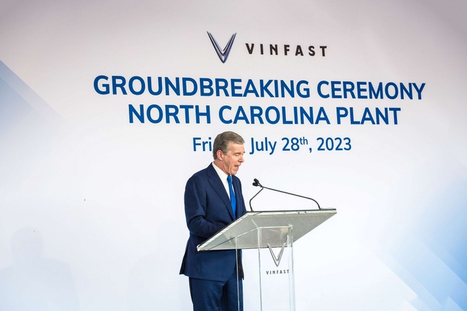 Thống đốc bang Bắc Carolina: VinFast giúp chúng tôi hiện thực hóa giấc mơ nhiều thập kỷ - 2