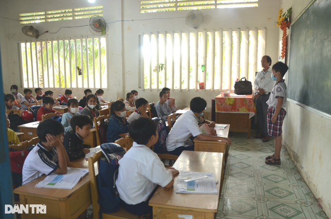Đoàn giám sát của Quốc hội: Chế độ giáo viên không tương xứng với công sức - 2 Đoàn giám sát của Quốc hội: Chế độ giáo viên không tương xứng với công sức - 2