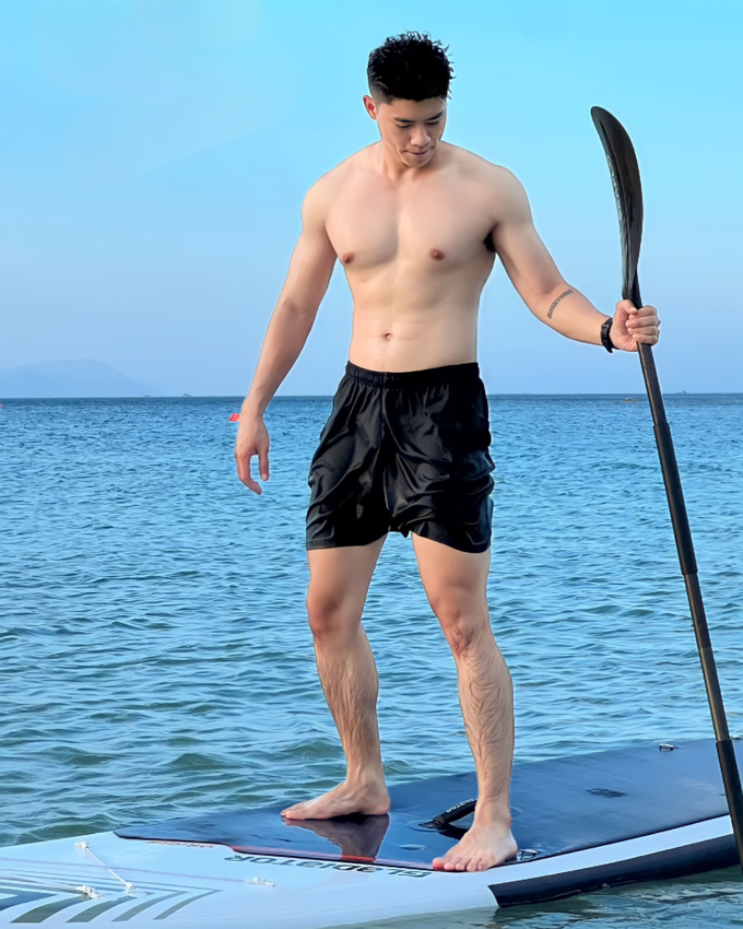 Hot boy 6 múi bị ca sĩ Vũ Thảo My từ chối vì tưởng là màu tím - 5