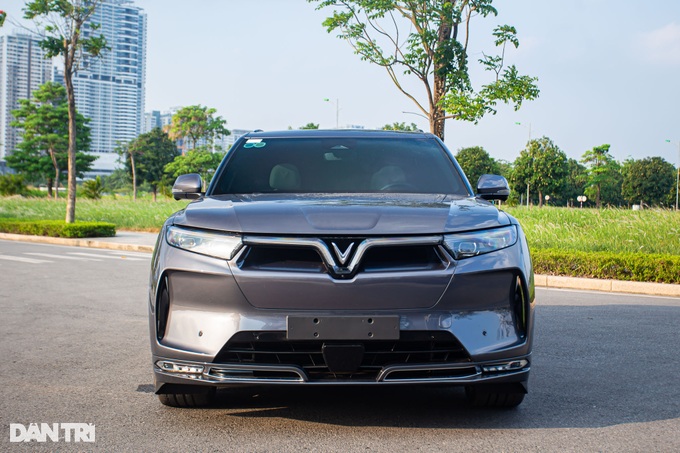 Đi gần 2.000km, VinFast VF 9 rao bán rẻ hơn 100 triệu đồng so với xe mới - 4 Đi gần 2.000km, VinFast VF 9 rao bán rẻ hơn 100 triệu đồng so với xe mới - 4