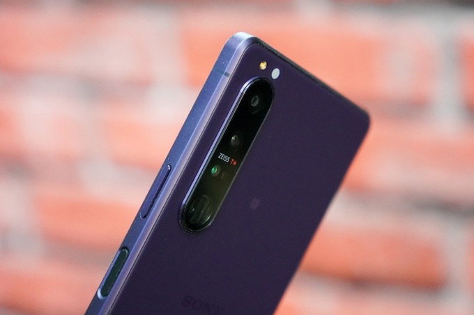 Đánh giá Sony Xperia 1 III: đối thủ của iPhone 13 Pro Max, Galaxy S21 Ultra - 2