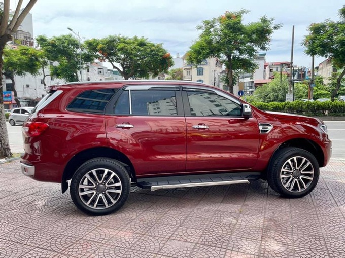 Khó hiểu Ford Everest mới chạy gần 300km, người dùng bán lỗ 300 triệu đồng - 3