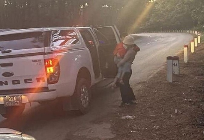 Missing man and daughter found in Gia Lai forest - 1