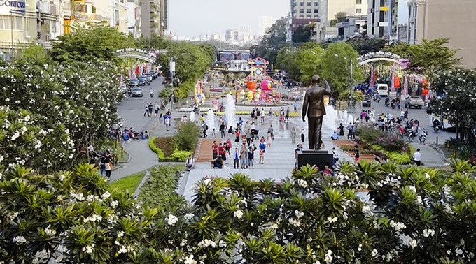 HCM City flower street ready to be opened - 1