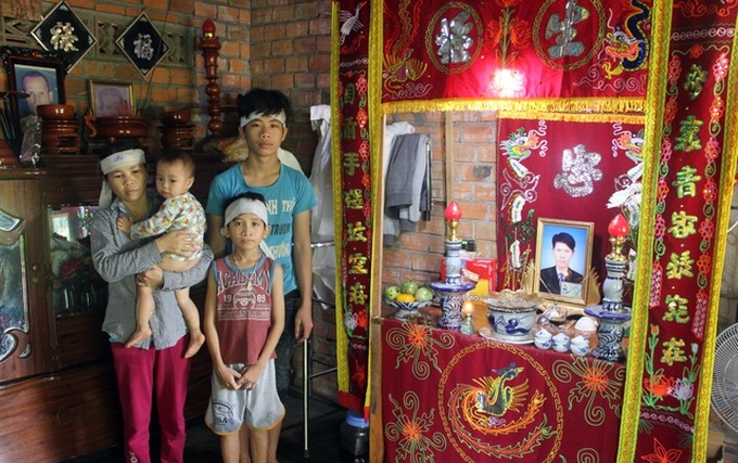 Six-member family in difficulties after father died - 1 Six-member family in difficulties after father died - 1