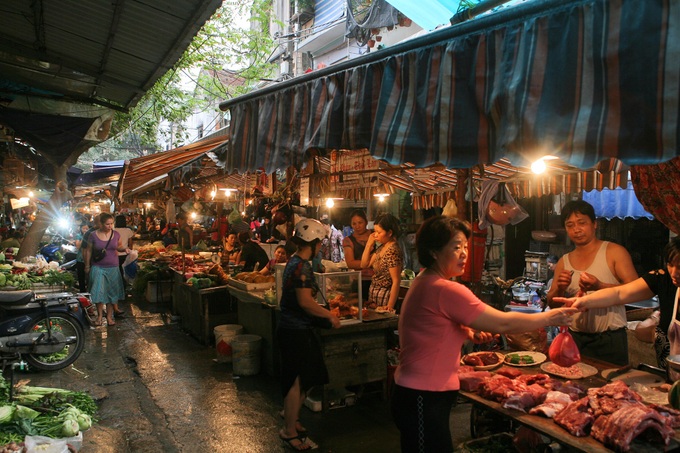 Hanoi's old Hang Be Market - 1