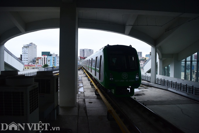 Hanoi’s first metro line begins 20-day trial run - 7 Hanoi’s first metro line begins 20-day trial run - 7