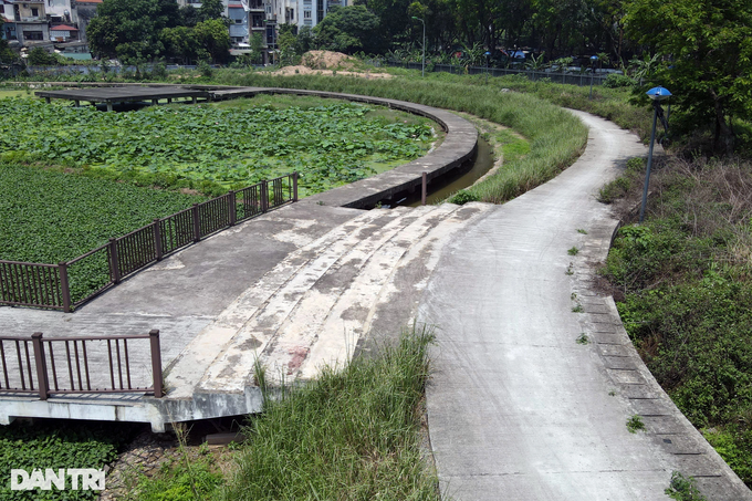 Hanoi public park project abandoned for many years - 5 Hanoi public park project abandoned for many years - 5