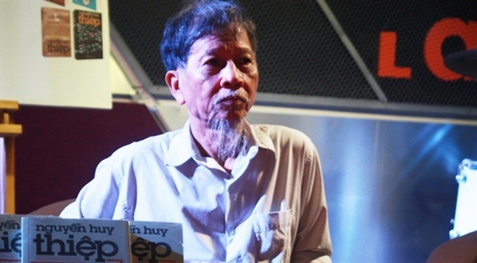 Literature icon releases book comprising selected stories - 1 Literature icon releases book comprising selected stories - 1