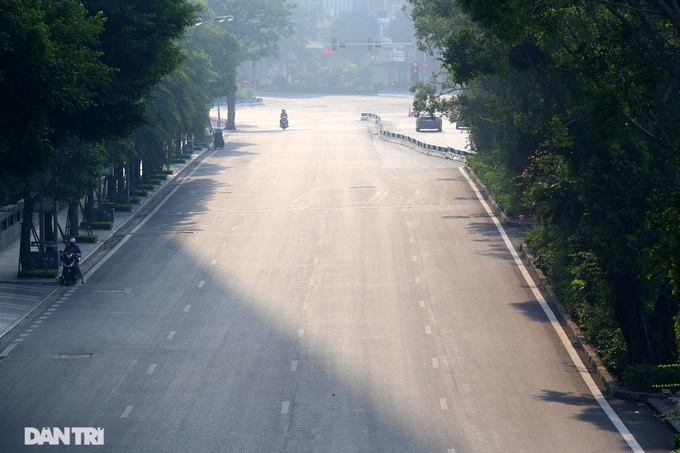 Beautiful streets of Hanoi in autumn - 5