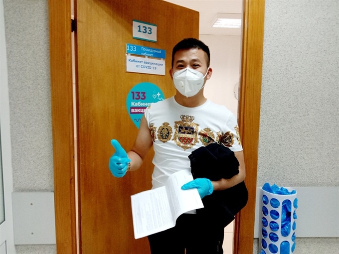 Vietnamese citizens join COVID-19 vaccination programme in Russia - 1