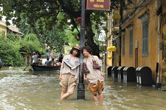 Hoi An Town severely submerged - 6 Hoi An Town severely submerged - 6