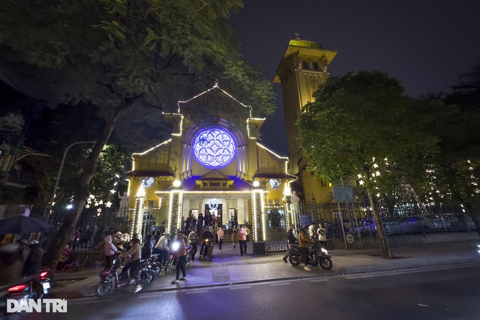 Churches in Hanoi decorated for Christmas - 8 Churches in Hanoi decorated for Christmas - 8