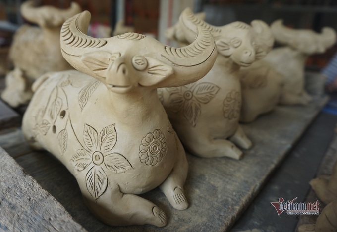 Thanh Ha Pottery Village busy with Tet atmosphere - 2 Thanh Ha Pottery Village busy with Tet atmosphere - 2